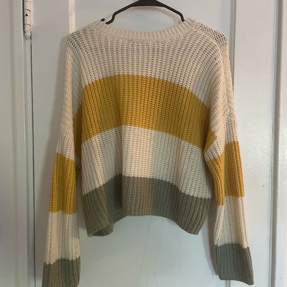 Moon&madison crop knit striped sweater (size S) - Picture 3 of 7